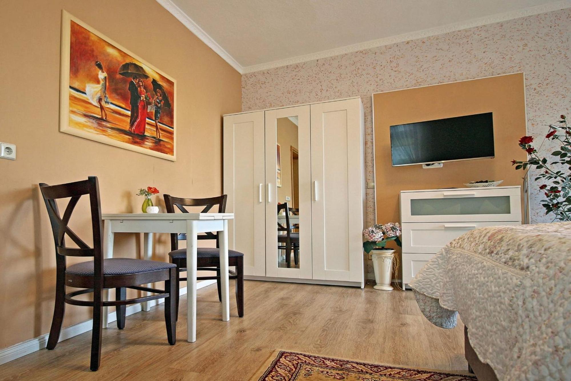 Villa Ostseelilie - Appartements Mit Balkon Und Meerblick Sassnitz Room photo